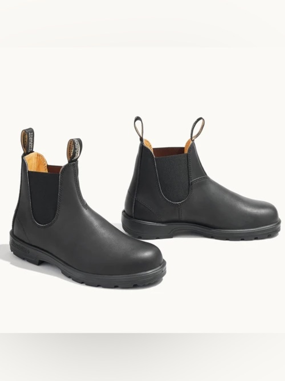 Blundstone WOMEN'S CLASSICS #558 Chelsea Boots. Black Leather. Size 7.